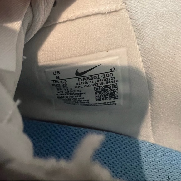 Nike Air Force 1 - Color Changing - Picture 4 of 10